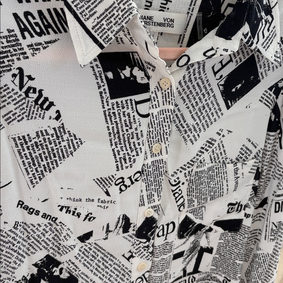 Diane Von Furstenberg Lorelei Two newspaper print crepe shirt size small novelty - Picture 6 of 9